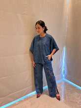 Load image into Gallery viewer, Blue anti fit shirt