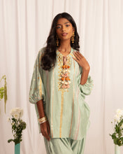Load image into Gallery viewer, Green Patch kurta + Salwar