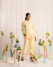 Load image into Gallery viewer, Yellow Slit shirt + T pants