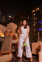 Load image into Gallery viewer, White waistcoat