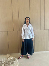 Load image into Gallery viewer, White Smocking Shirt