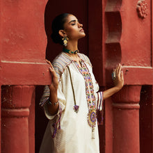 Load image into Gallery viewer, Ivory Long Kaftan Kurta & T Pants (multi thread)