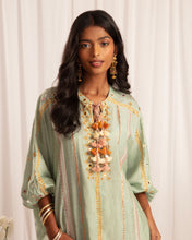Load image into Gallery viewer, Green Patch kurta + Salwar