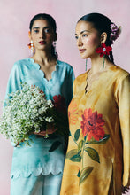Load image into Gallery viewer, Saffron Petal Kurta Set