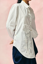 Load image into Gallery viewer, Ivory Appliqué Set With Denim Pants