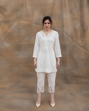 Load image into Gallery viewer, Pleated top + Lace pants
