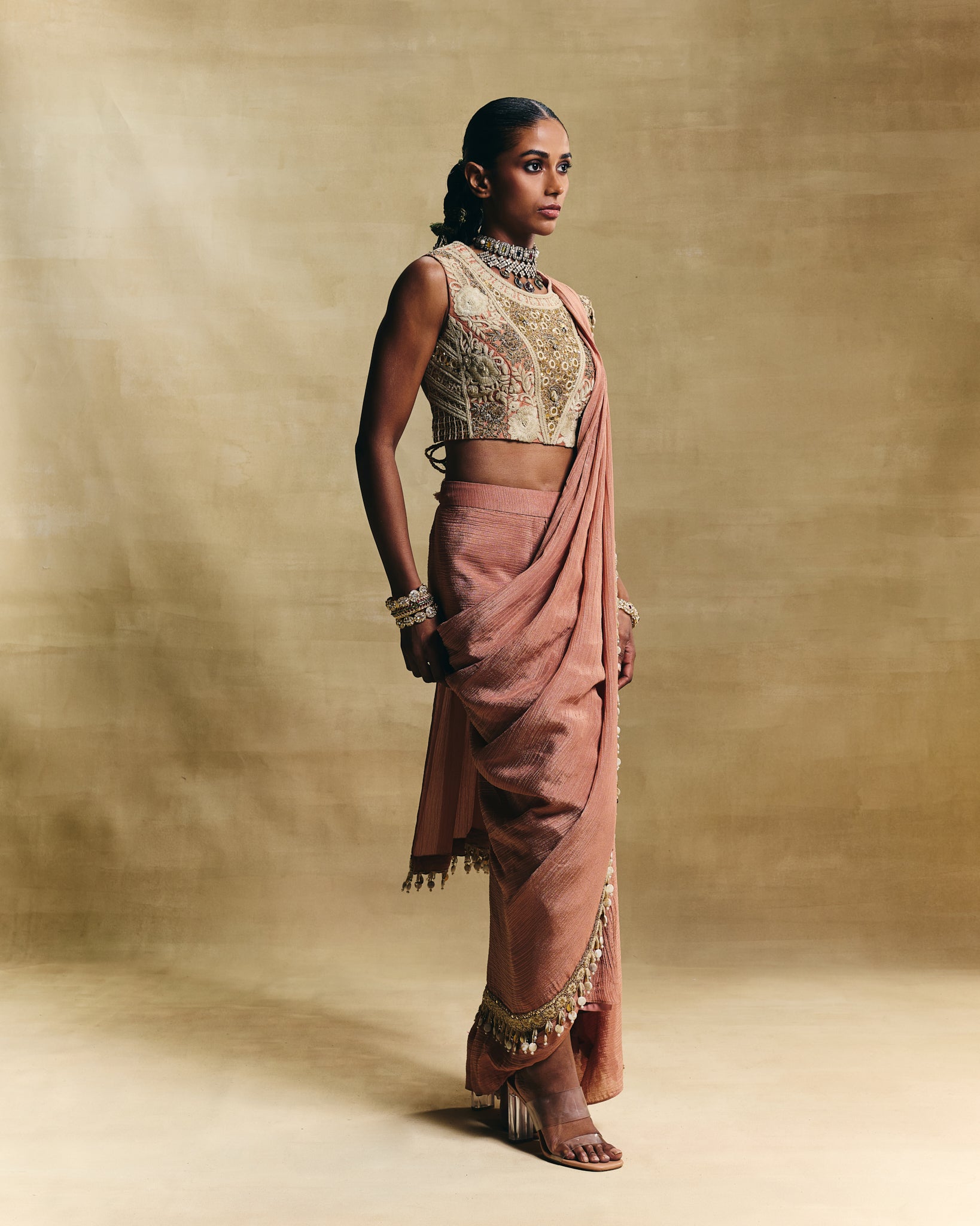 Peach cropped blouse with stitched saree