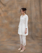 Load image into Gallery viewer, Pleated top + Lace pants
