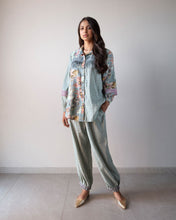 Load image into Gallery viewer, Blue printed Shirt &amp; Pants
