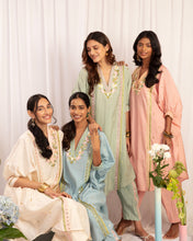 Load image into Gallery viewer, Pink Kaftan Kurta + T pants
