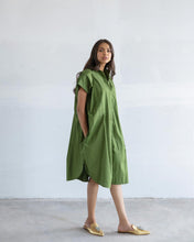 Load image into Gallery viewer, Green Pleated Dress
