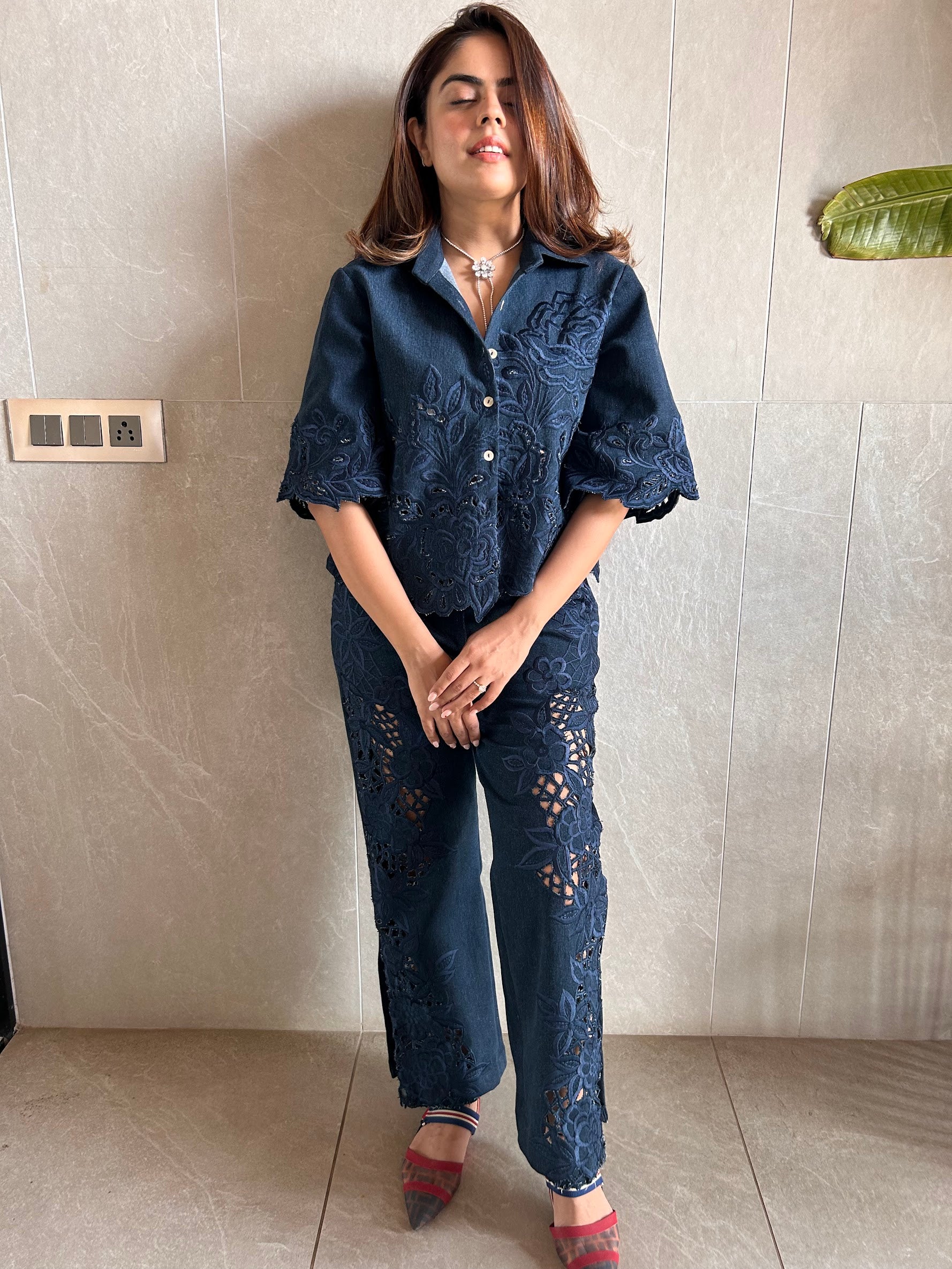Dark blue pants