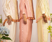Load image into Gallery viewer, Pink Slit shirt + T pants
