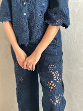 Load image into Gallery viewer, Dark blue pants
