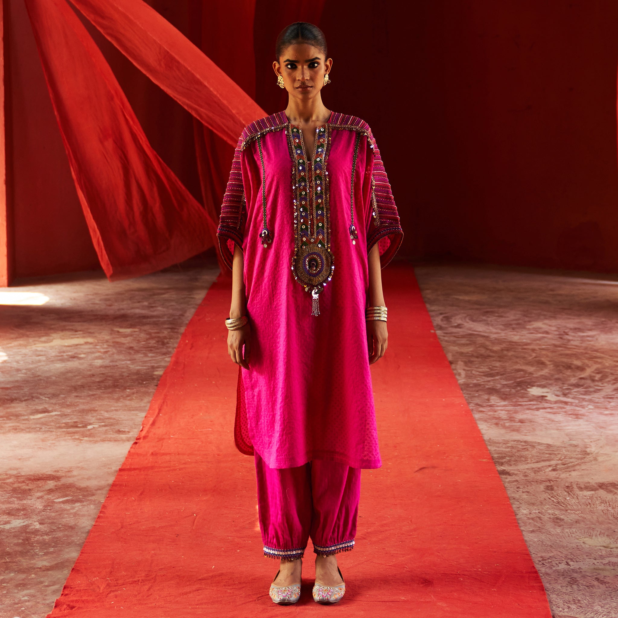 Pink Long Kaftan Kurta & Pants