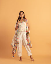 Load image into Gallery viewer, Beige asymmetrical jacket + inner + pants
