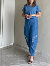 Load image into Gallery viewer, Denim &amp; Diamond Cropped Shirt
