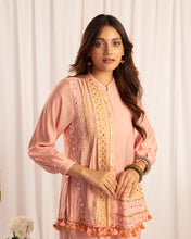 Load image into Gallery viewer, Pink Slit shirt + T pants
