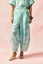 Load image into Gallery viewer, Celeste Blue Knot Set
