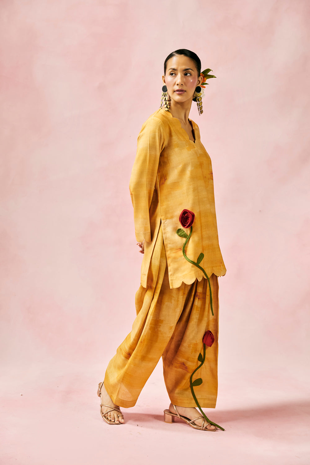 Saffron Rose Set