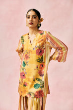 Load image into Gallery viewer, Saffron Bloom Print
