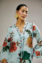 Load image into Gallery viewer, Bluebell Mist Jaal Kurta Set
