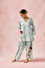 Load image into Gallery viewer, Bluebell Mist Rose Set
