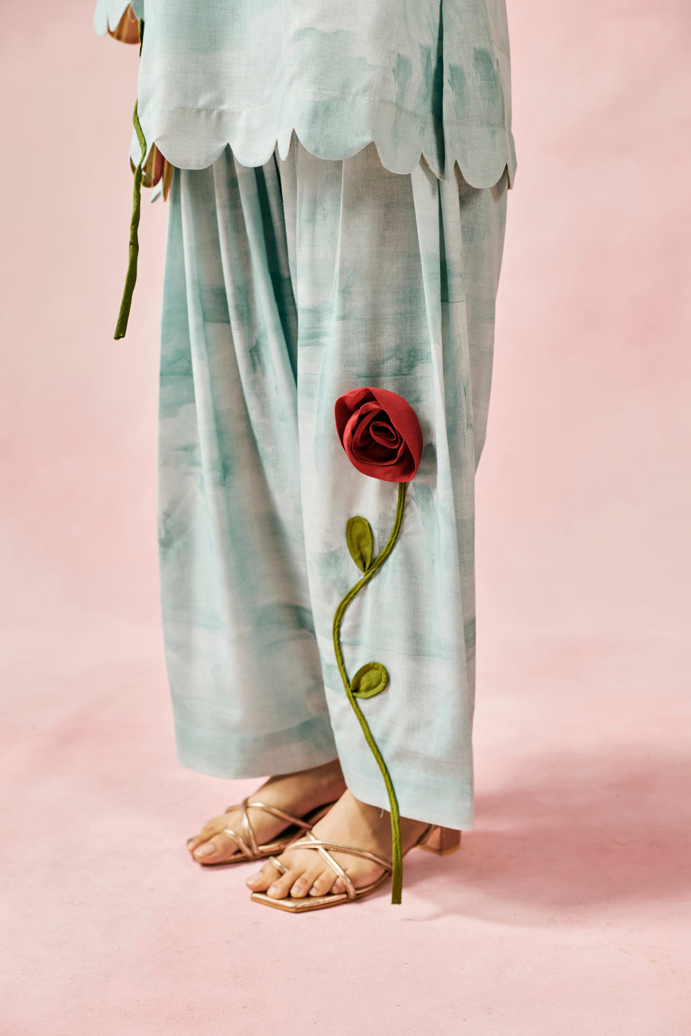Bluebell Mist Rose Set