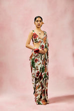 Load image into Gallery viewer, Blossom Saree Set
