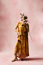 Load image into Gallery viewer, Saffron Bow Set
