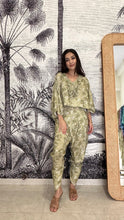 Load image into Gallery viewer, Green - Kaftan top + Polo pants
