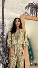Load image into Gallery viewer, Green - Kaftan top + Polo pants
