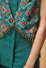 Load image into Gallery viewer, Teal - Waistcoat shirt + pleated pants
