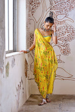 Load image into Gallery viewer, Bustier + half dupatta jacket + pants - Yellow
