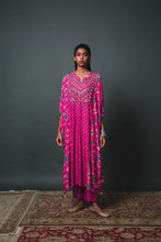 Load image into Gallery viewer, Pink Kaftan Kurta Set
