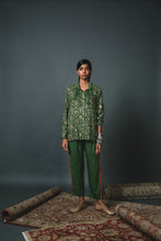 Load image into Gallery viewer, Green Bandhani Shirt + Solid Pants
