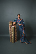 Load image into Gallery viewer, Blue Blouse + Classic Open Sari
