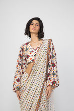 Load image into Gallery viewer, Ivory Stitched Sari &amp; Blouse
